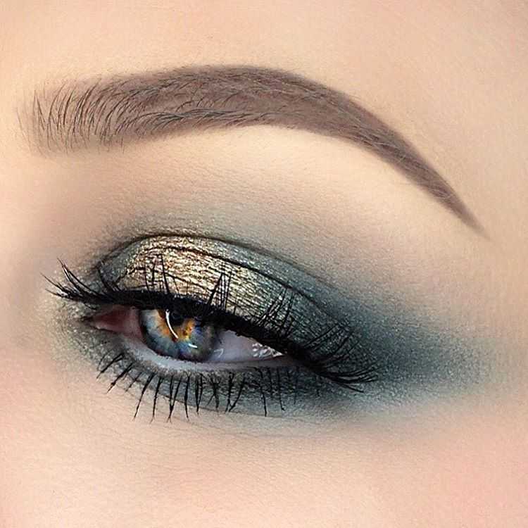 Макияж в стиле smoky eyes: делаем взгляд более соблазнительным